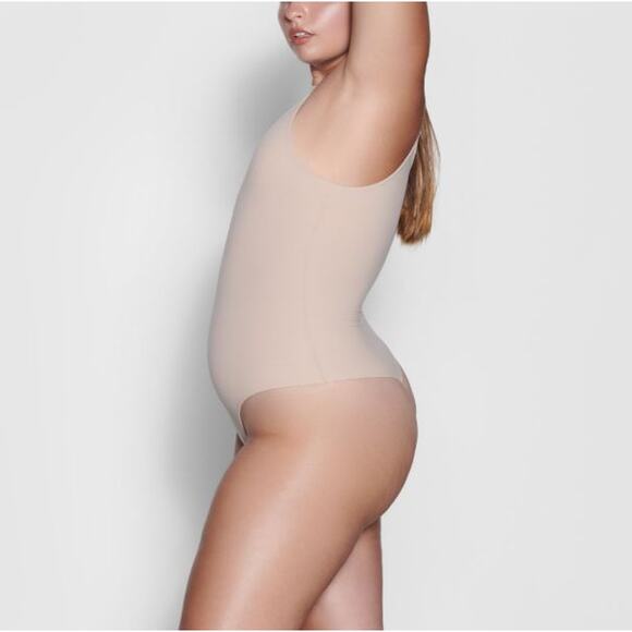 Skims Fits Everybody High Neck Bodysuit Limited Edition Mica Women's Size Small - Picture 2 of 7